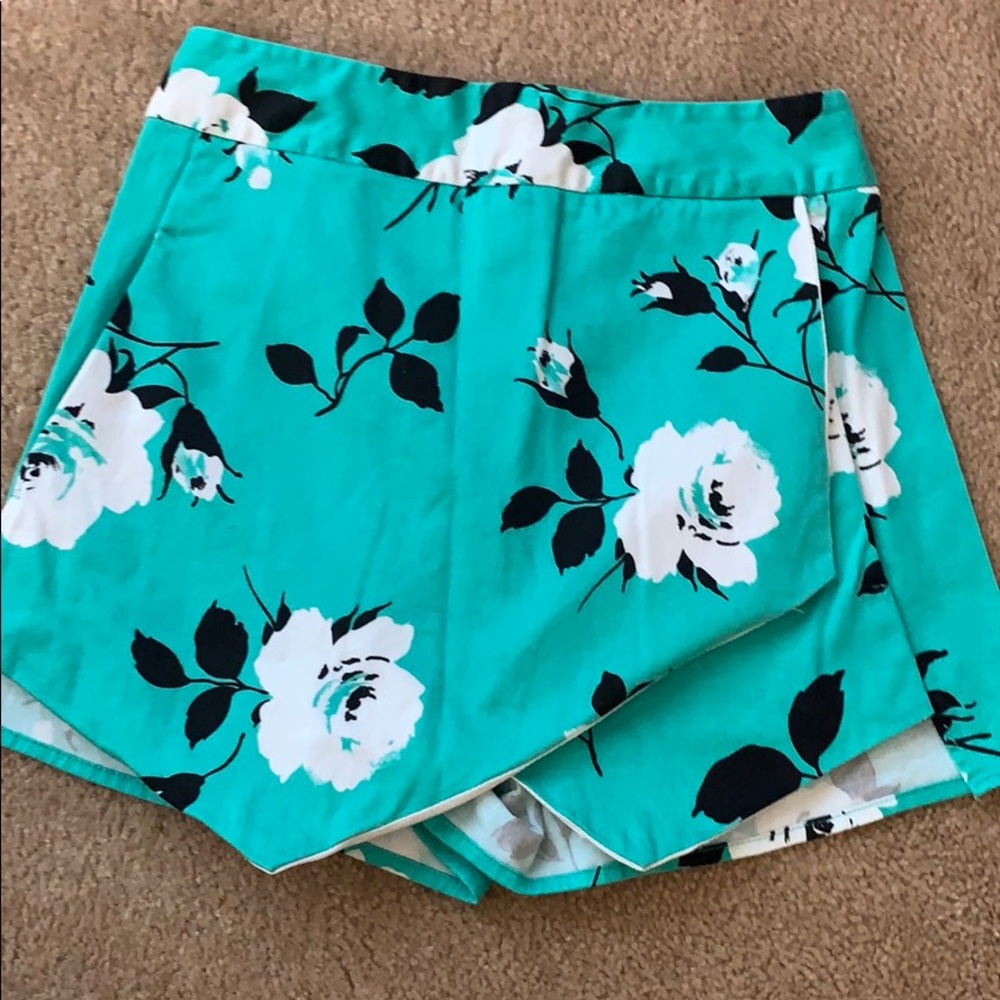 Aqua skort